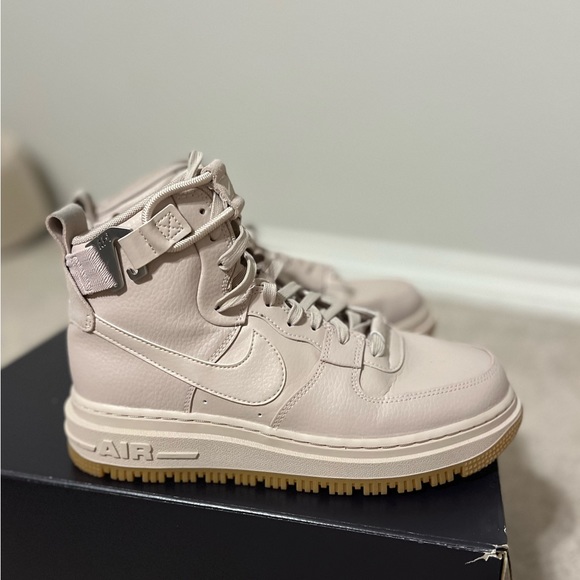 Nike Air Force 1 Hi (W AF1 HI UT 2.0) - Picture 3 of 10